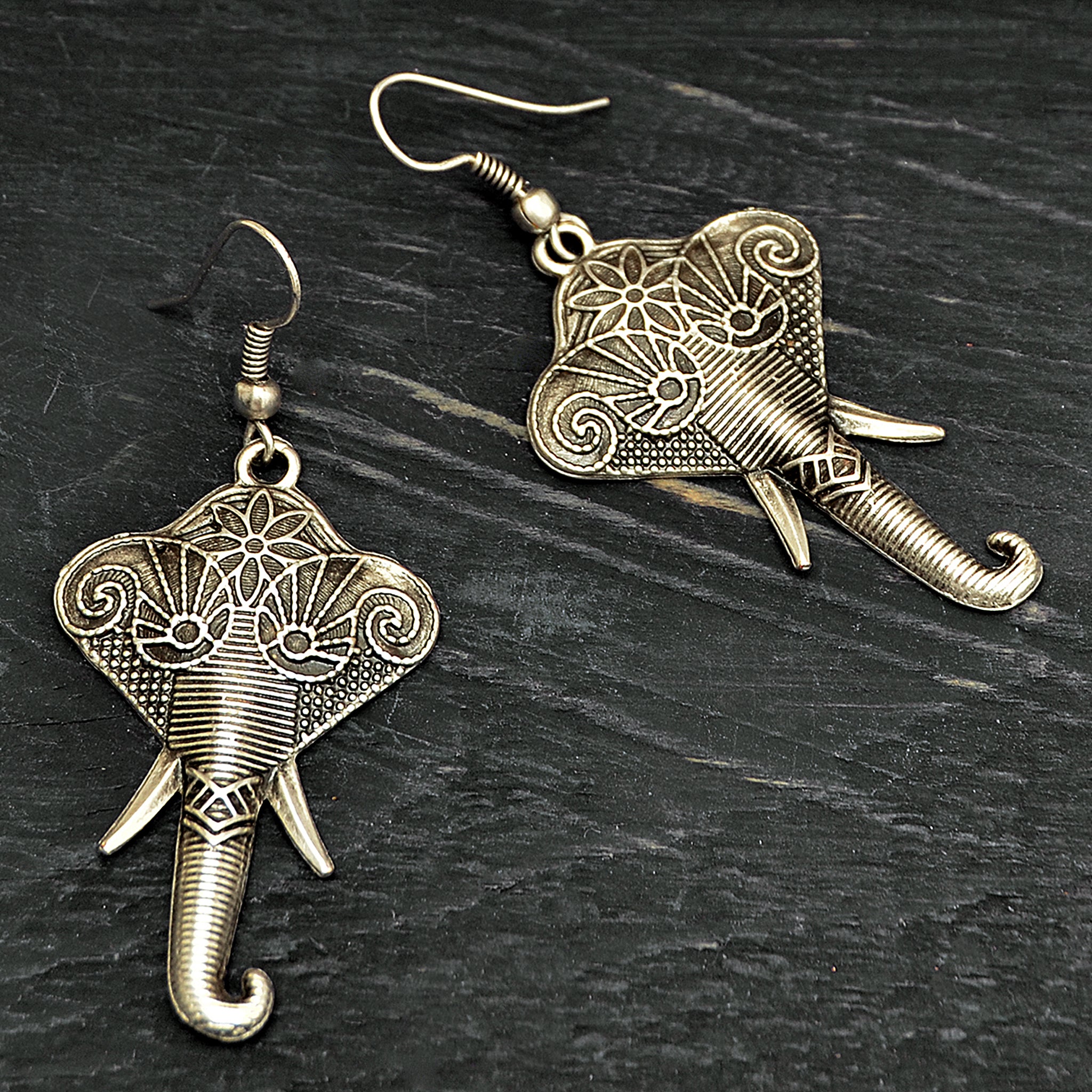 Drop elephant earrings