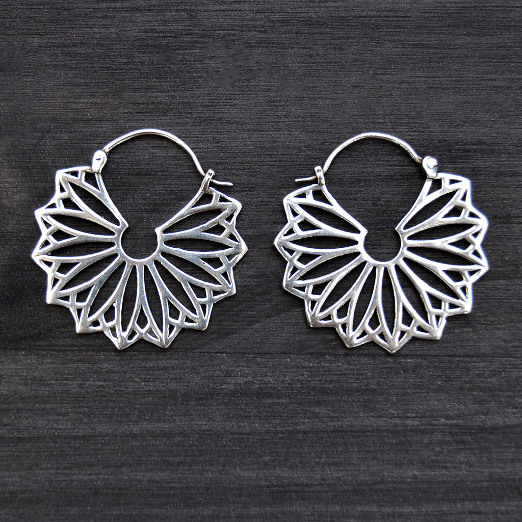 Silver fan earrings