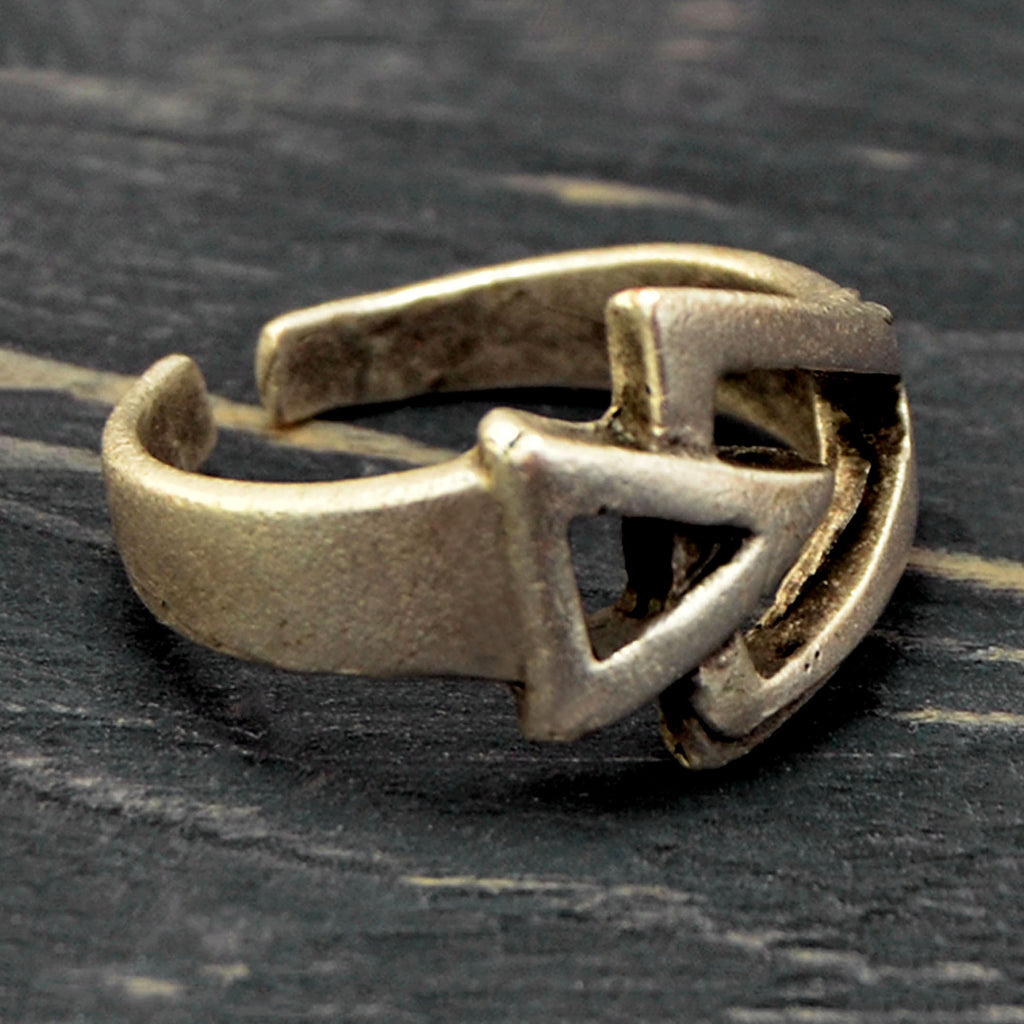 Arrow ring silver