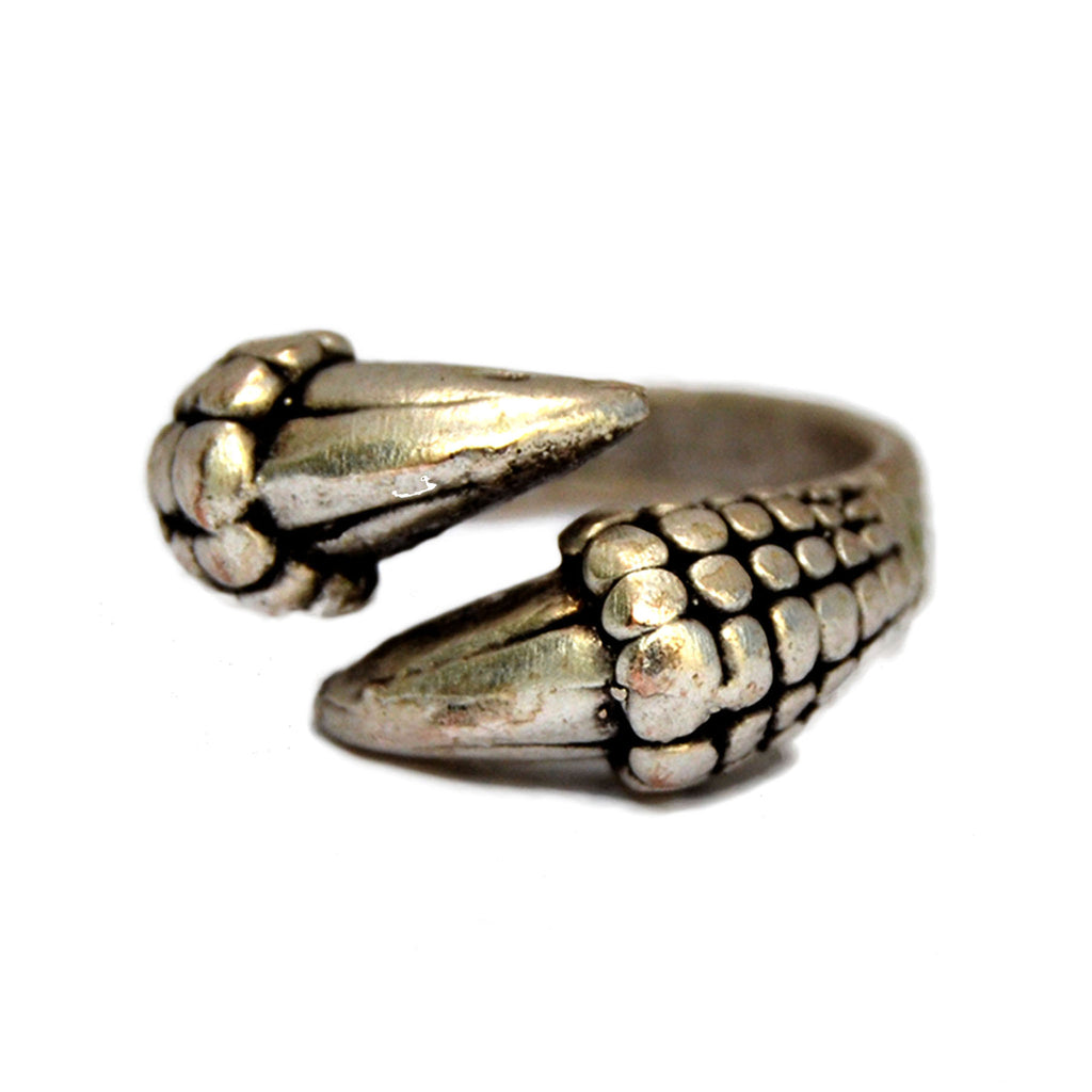 Gothic claw ring