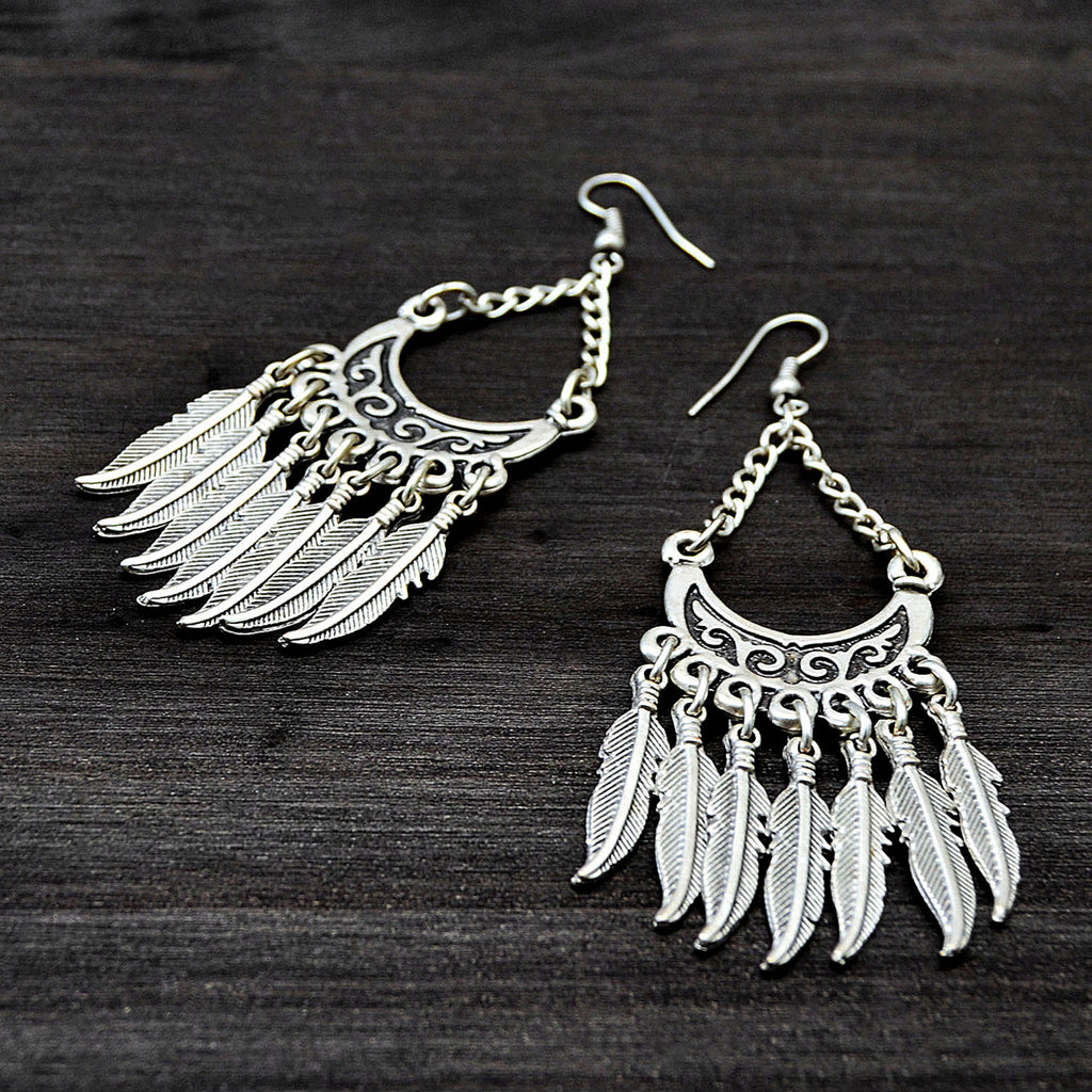 Feather silver hanging earrings
