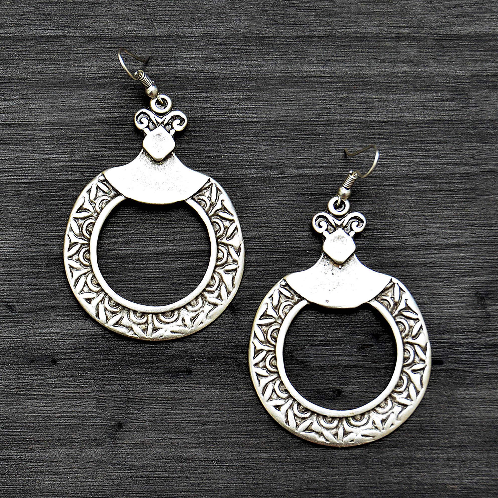 Silver dangly turkish earrings
